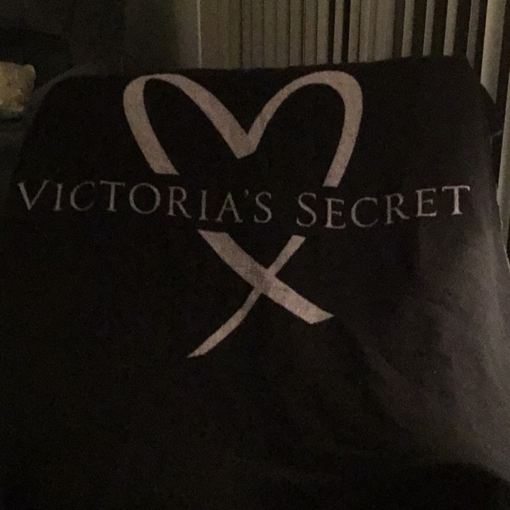 NWOT Victorias Secret Fleece Throw